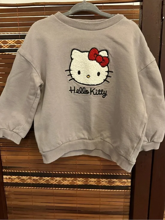 H&M Toddler‎ 3T Hello Kitty Sweatshirt Embroidered