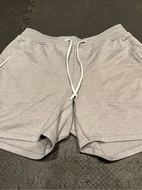Lululemon men T.H.E. Short 7