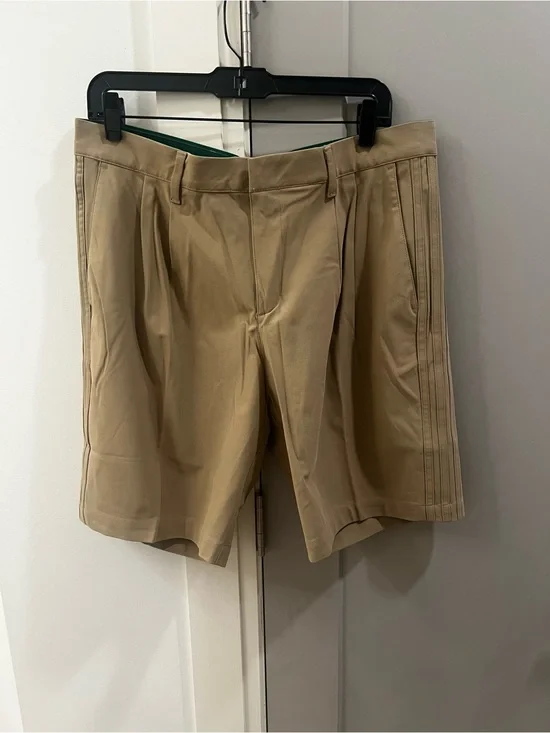 NWT Men's Pleated Golf Shorts