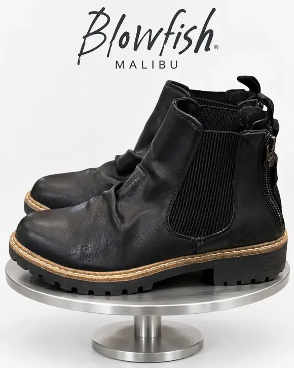 Blowfish Malibu Chillin Black Chelsea Ankle Boots Lug Sole Women’s Size 6