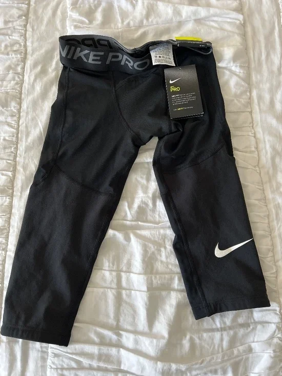 Nike Pro