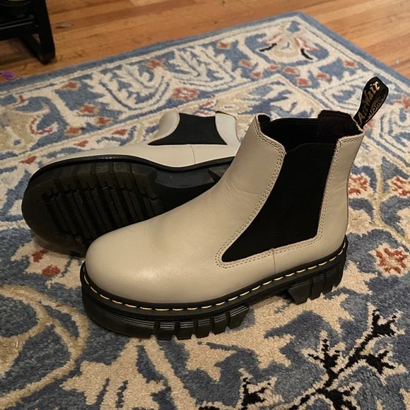 Dr. Martens Audrick Napa Leather Platform Chelsea Boots - Cobblestone Grey