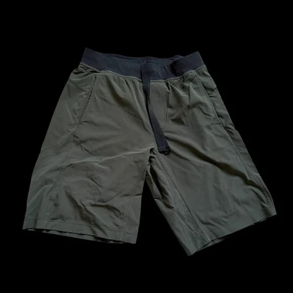 Lululemon Pace Breaker Shorts 9