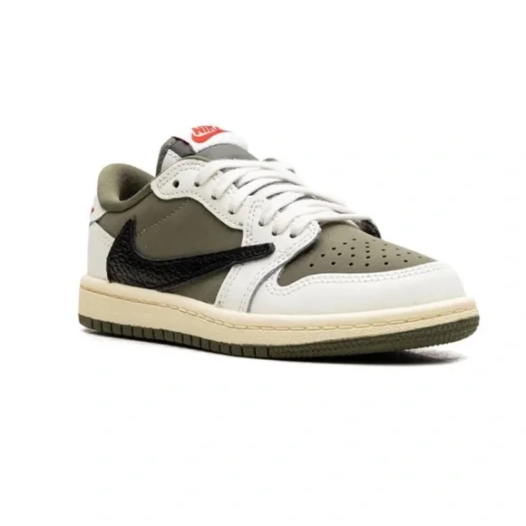 Jordan 1 Retro Low OG SP Travis Scott Nike Medium Olive Sz 9 BOY