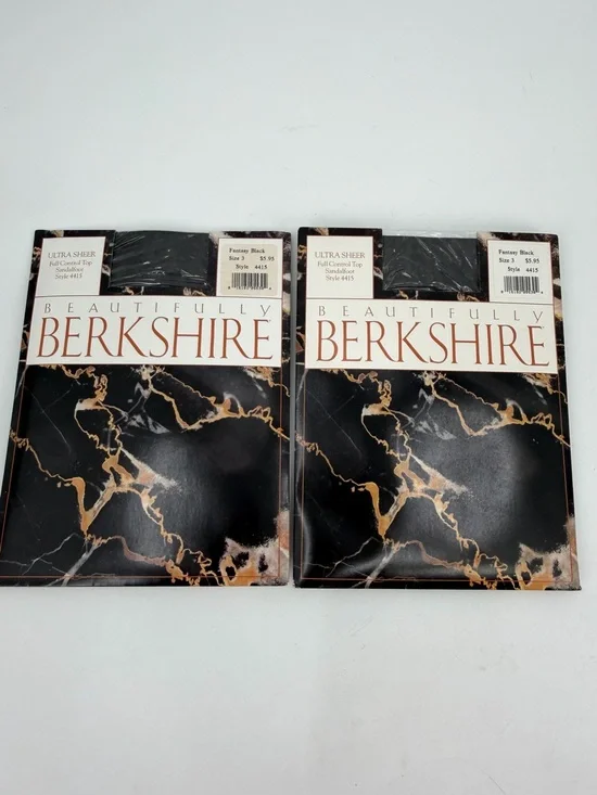 Beautifully Berkshire Pantyhose Sz 3 Ultra Sheer Control Top 2 Pr VTG Black 4415