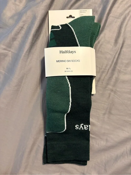 NWT Women’s Halfdays Light Cushion Merino Ski Socks Green Alpine M/L - US 9-12