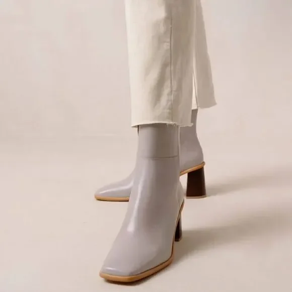 ALOHAS | West Cape Vintage Leather Ankle Boots Size 11 - 11.5
