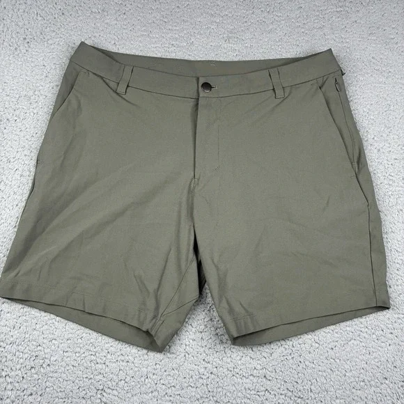 Lululemon ABC Shorts Men's 34 Green 7.5