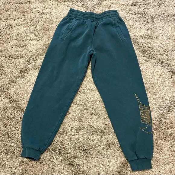 Nike Club Fleece Boys' Large Teal‎ Green Abyss Sweatpants/Joggers Gold Logo