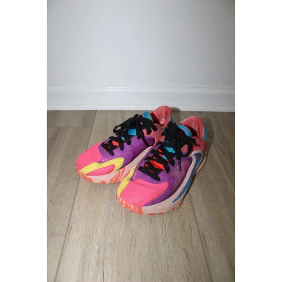 Nike Zoom Freak 4 GS Action Grape Kids 5.5 Women 7 Giannis Antetokounmpo Multi