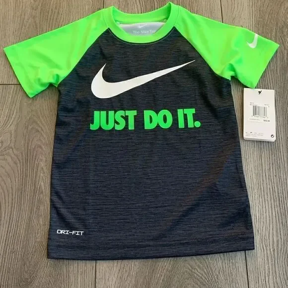 Nike boys graphic t shirt very lightweight and fresh for summer