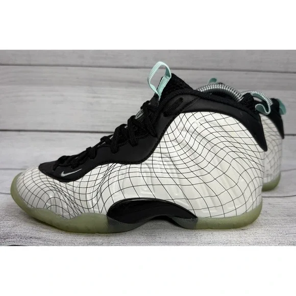 Nike‎ Little Posite One Foamposite Platinum Tint Warped Grid Sz 4.5 Y CW1596-005