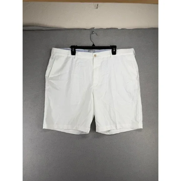 Peter Millar Mens White Performance Golf Shorts Size 42 Flat Front Crown Logo