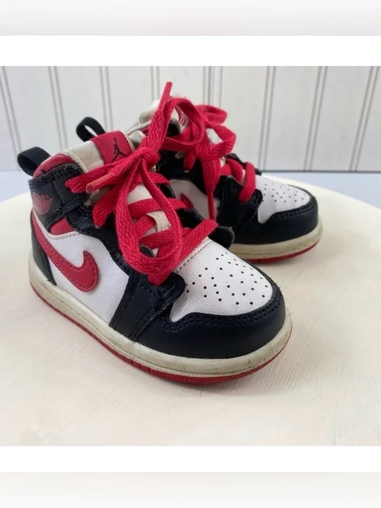 Nike Air Jordan Mid Very Berry‎ Black Red White Sz 5C Toddler KIDS