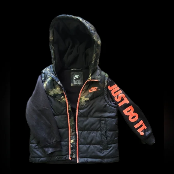 Nike Youth Puffer‎ Jacket Vest Hoodie Camo Black Green Kids Size Medium