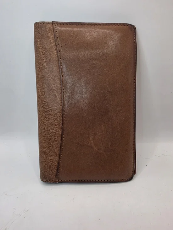 Wilson's Leather Brown Travel Wallet Classic Bifold Organizer Agenda Medium