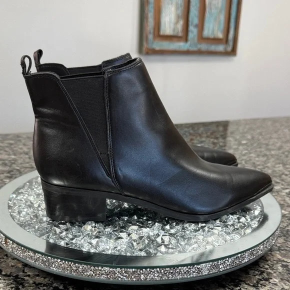 Marc Fisher Sleek Black Ankle Booties pointed toe NEW 8.5