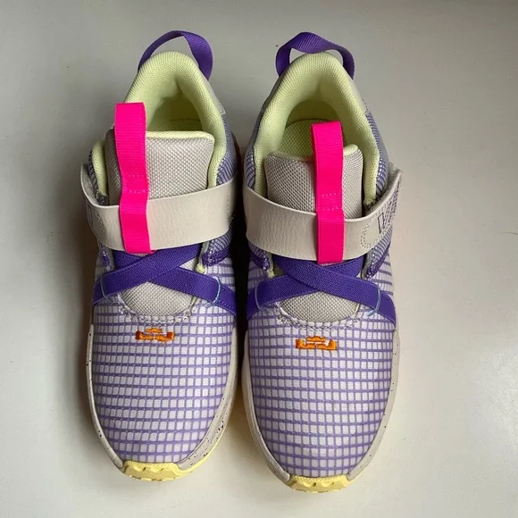 NIKE LITTLE KID LEBRON WITNESS VII SNEAKERS