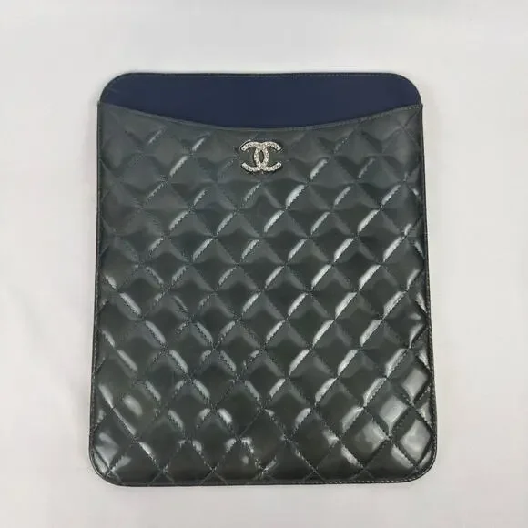Chanel Quilted Patent Leather iPad Tablet Case Green Silver CC Logo Pouch