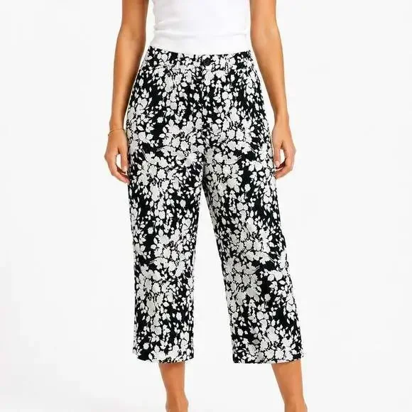 Croft & Barrow Women's Black and White Trousers