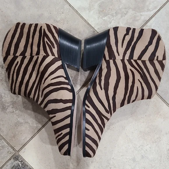 Veronica Beard Brown Zebra Ankle Boots