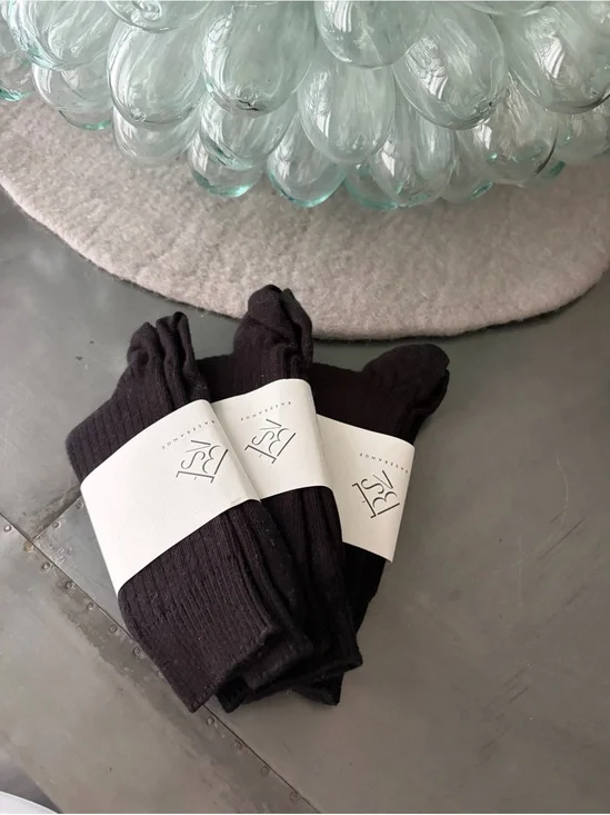 Baserange Rib over ankle organic cotton socks x3