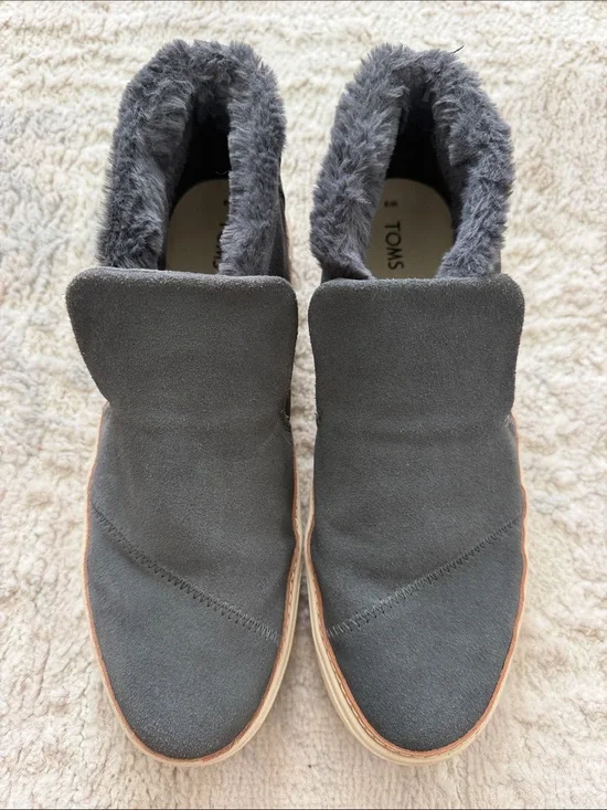 TOMS Women's Charcoal Suede Slip-On booties with Plush Collar