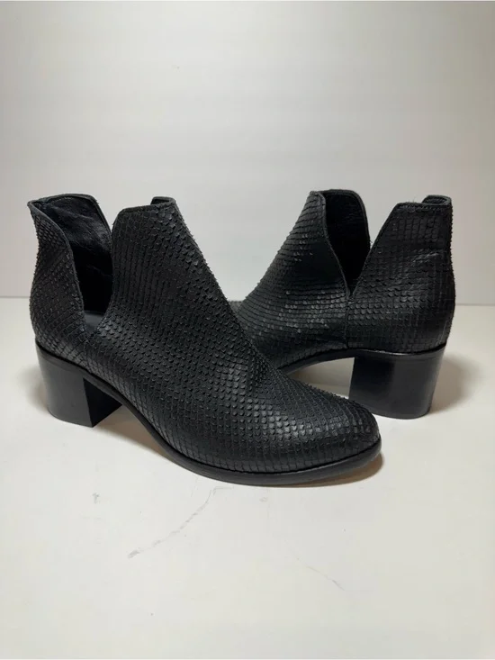 CORDANI women's barrett cobra print slip on boot in black cobra Size 38 US 7.5