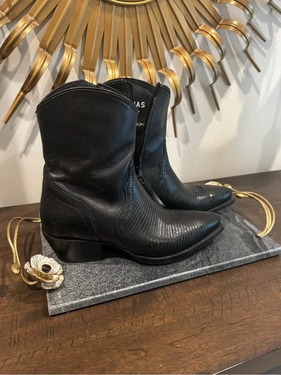 Tecovas Black Textured Ankle Booties with Western Pointed Toe