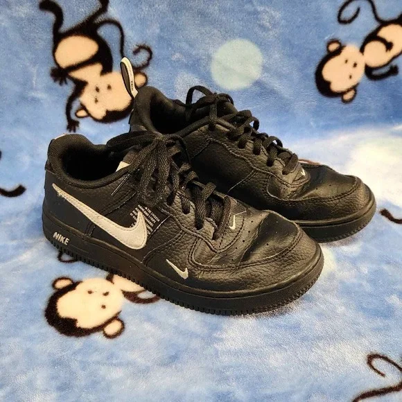 Nike Air Force 1 Low LV8 Utility Black White PS‎ Size 3Y AV4272-001
