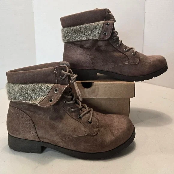 Womens Arizona Yates Ankle Booties Boots Women's Size 10M Sand Brown Faux Suede