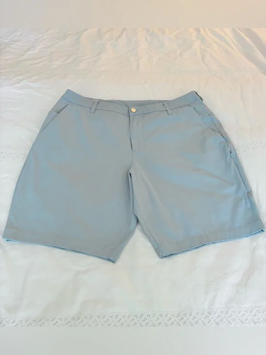Lululemon Men's Commission Golf Shorts Sz 36 Light Blue
