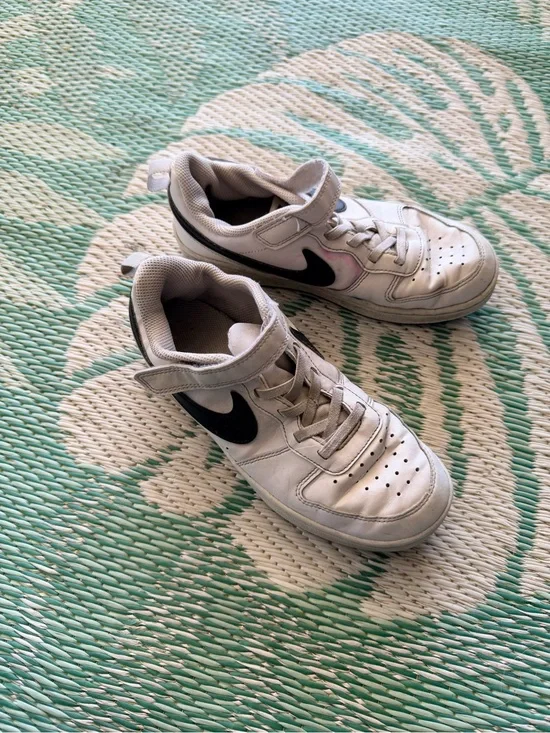 Nike Kids White and Black Sneakers