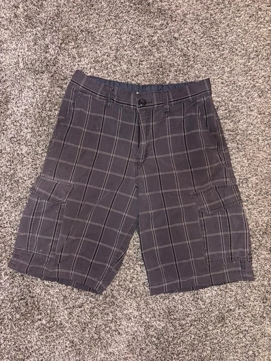 Y2K grey and black plaid cargo shorts