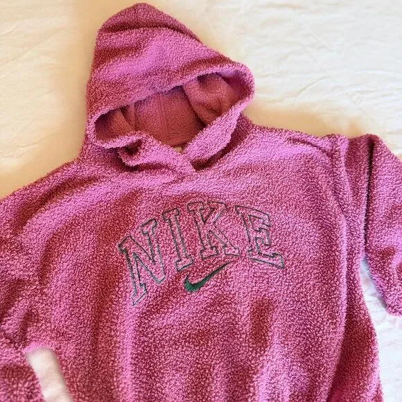 Nike Girls 4 XS Pink Sherpa Fleece Plush Pullover Hoodie Embroidered Spellout
