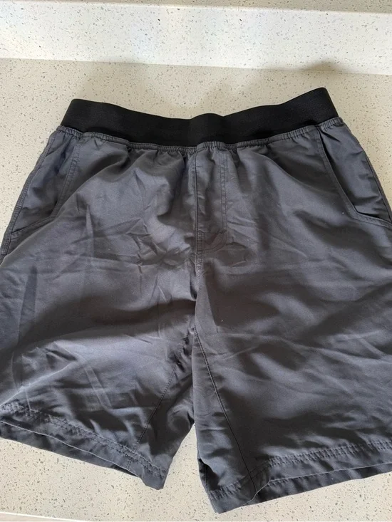 Prana men’s medium short