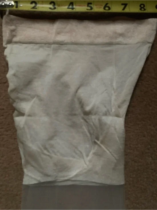 New Evan Picone Bone Cream Sheerest Sheer Satiny Pantyhose Nylons Panty Hose