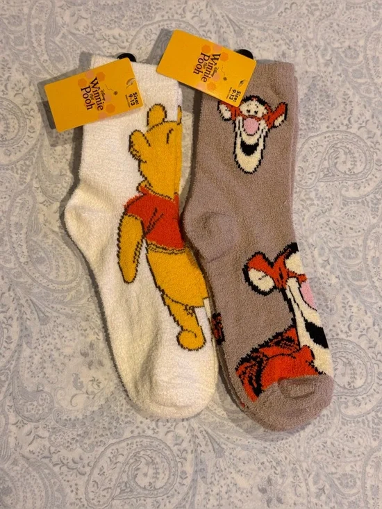 Disney Winnie the Pooh & Tigger Soft Plush Crew Socks - White & Brown