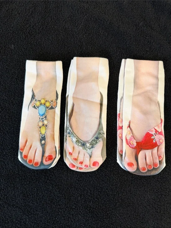 3 Pairs Flip Flop Print Ankle Socks 3D Manicure Design Low Cut nwt