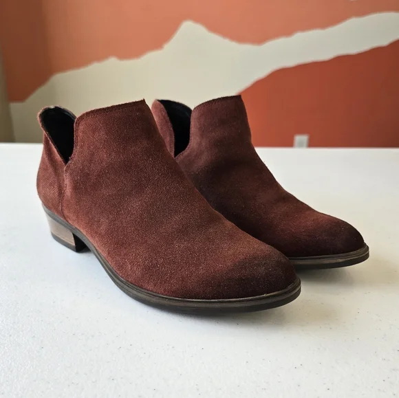 Crevo Womens Leighton Boot Size 9 Red Suede Bootie Block Heel Boho Distressed‎