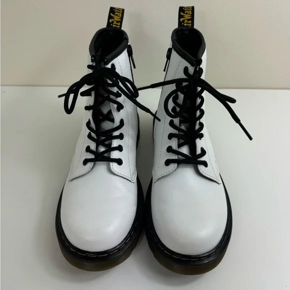 Dr. Martens White Combat Boots Zavala Youth‎ Size 5