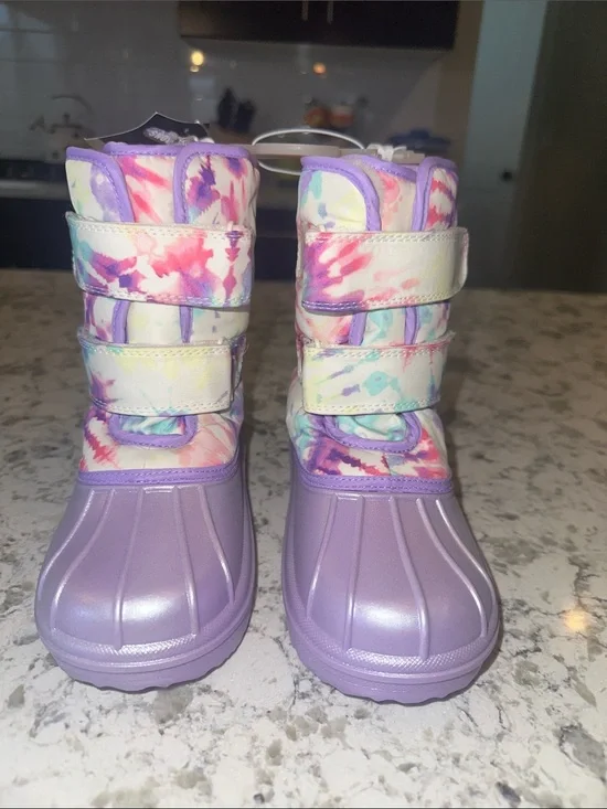 NWT The Children's Place Kids Tie-Dye All Weather Boots. Size 13