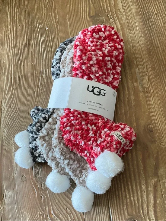 UGG Plush Pom-Pom Anklet Socks - Red, White, Gray, Tan