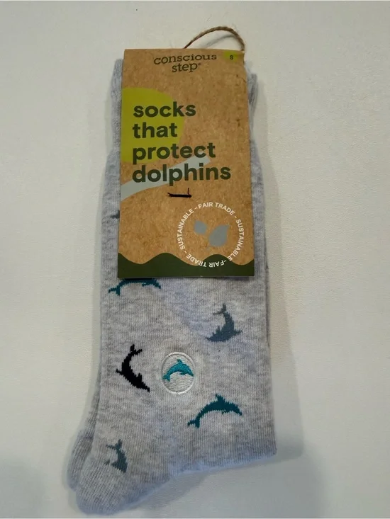 NWT Conscious Step Dolphin Socks Sustainable Fair Trade Gray Womens Size 5-9