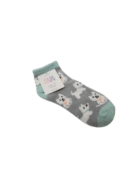 NWT Stay Cozy 2 Pack Low Cut Fuzzy Socks One Size Gray White Dog Animal Print