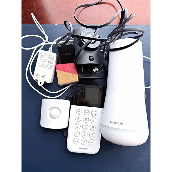 SimpliSafe Wireless Indoor Alarm Complete System Keypad + Motion Sensor White