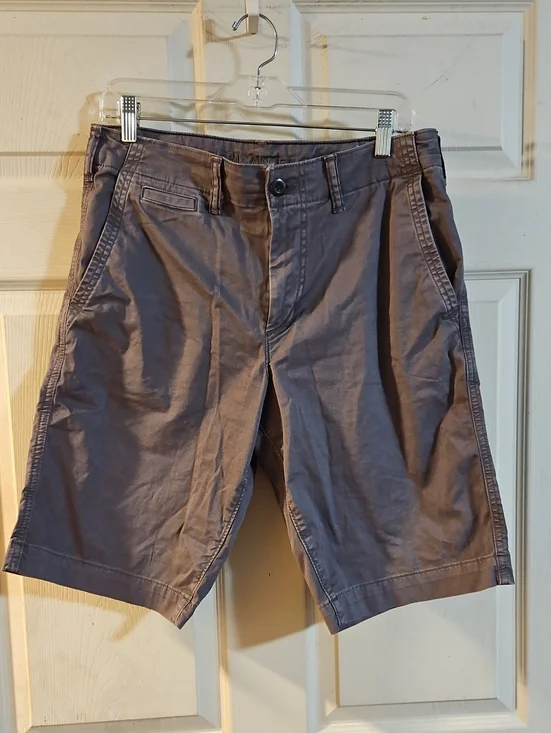 AMERICAN EAGLE MEN'S SHORTS: GRAY: GOOD CONDITION: SIZE 30
