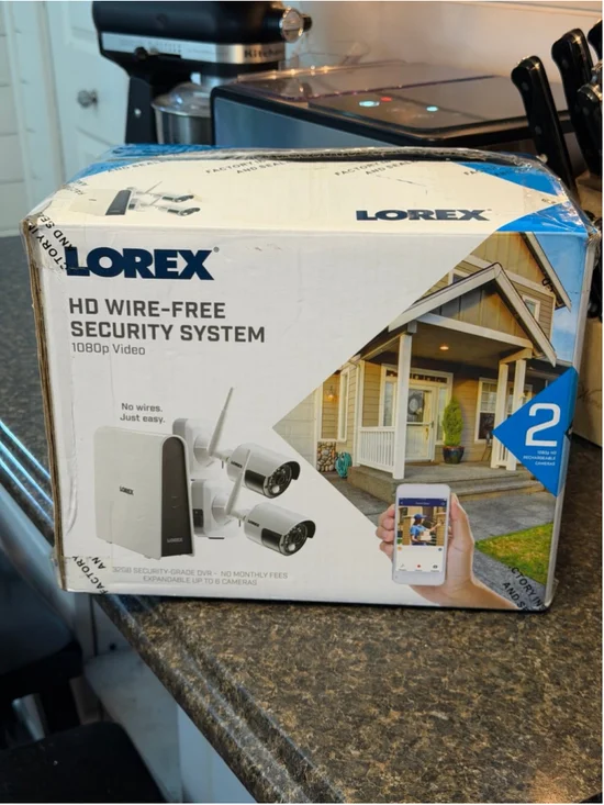 Lorex HD Wire-Free Security System 2 Cameras Wireless 1080p DVR 32GB