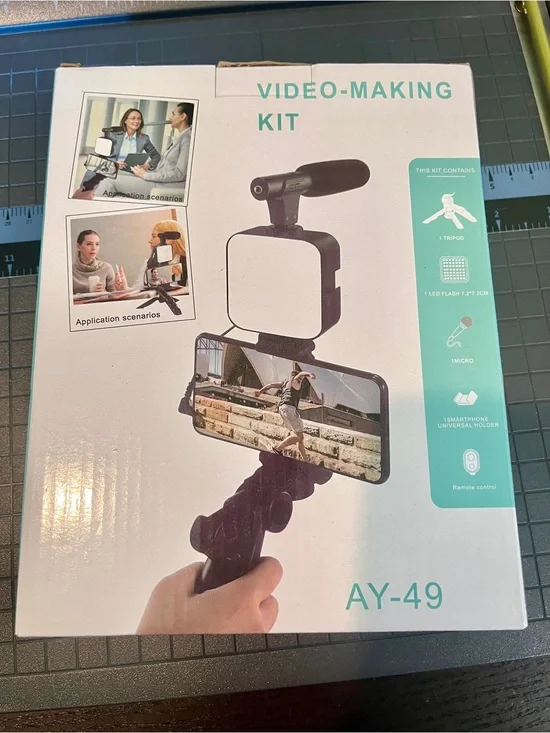AY-49 Video-Making Kit with Black Handle and White LED Light
