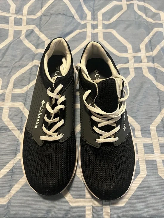 Columbia shoes for women’s, NWOT